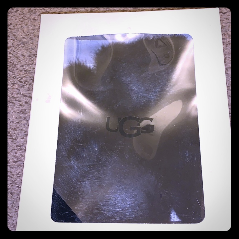 Ugg slipper boots